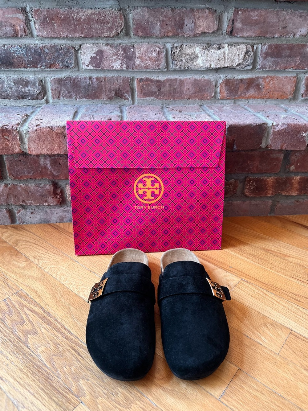 Tory Burch Perfect Black Suede Mellow Mules Clogs - Picture 2 of 14